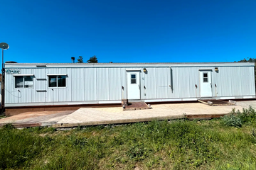 4 Person Wellsite Trailer (with Office and Kitchen)