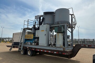 Trailer-Mounted Pneumatic Railcar Unloading System with 180 kW Genset