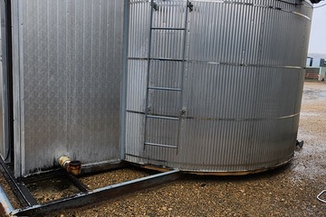 100 bbl Double Wall Pop Tank