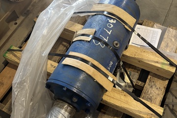 Allis‑Chalmers Bearing Cylinder / Cartridge Assembly with Through‑Shaft