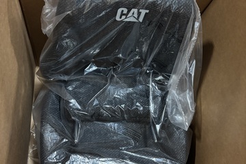 Caterpillar Operator / Passenger Suspension Seats – (QTY 2)