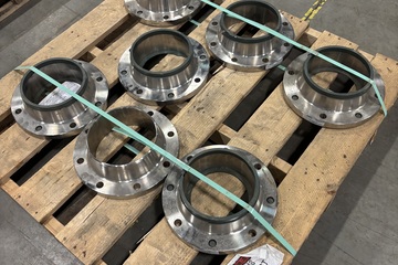 8″ Stainless Steel Weld Neck Raised Face Flanges – Class 150 (7 Units)