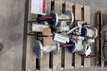 YVI 4 in RF Gate Valve Lot — Qty 4, Mixed Class 300 & 150