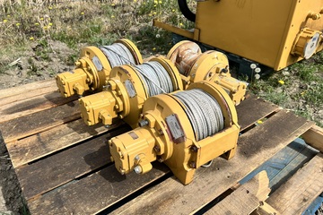 (4) PullMaster 2,205lb Hydraulic Winches