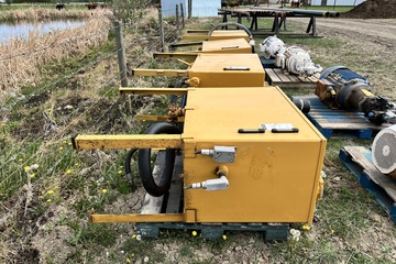 (4) 300L Hydraulic Tanks