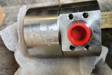 Hydril 1921070-3 1/2 in 3-Inlet Shuttle Valve