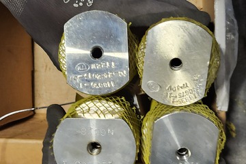 NOV 118835-1 Sheave Pin PRS8 8.006 in Long